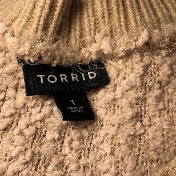 Torrid FINAL PRICE 🌺 Fuzzy Eyelash Knit Popcorn Pullover Crewneck Cozy Sweater - Picture 6 of 9